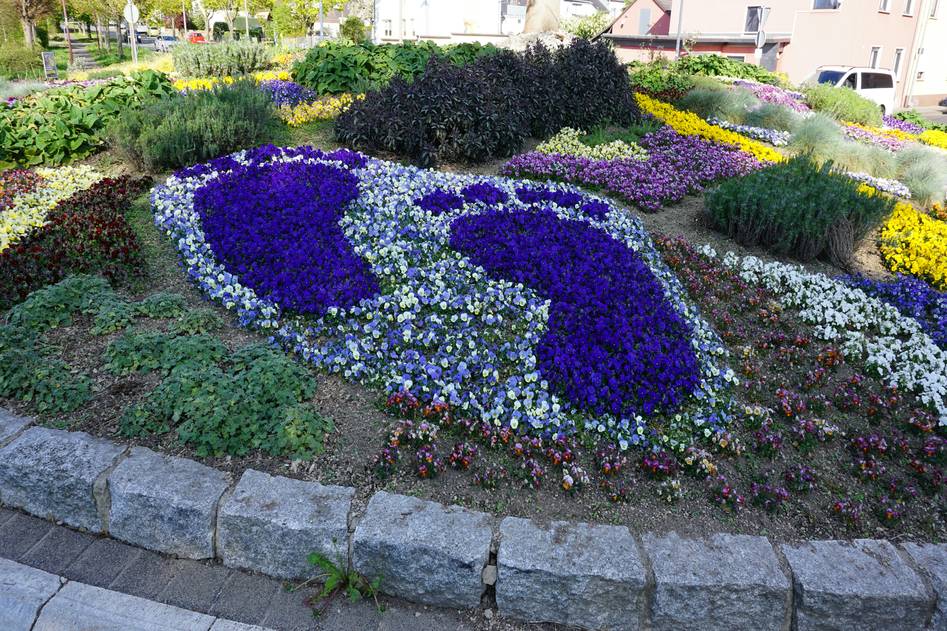 Homepage for Home Improvement Gardening & Outdoor Decor cultivators